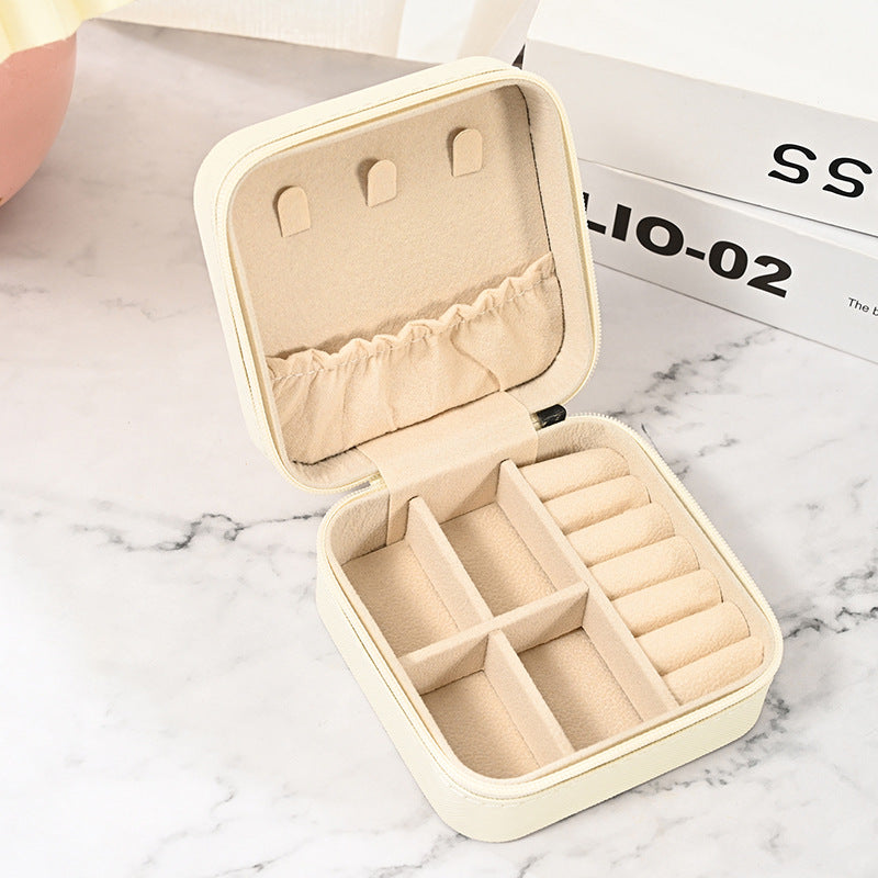 Simple Jewelry Organizer